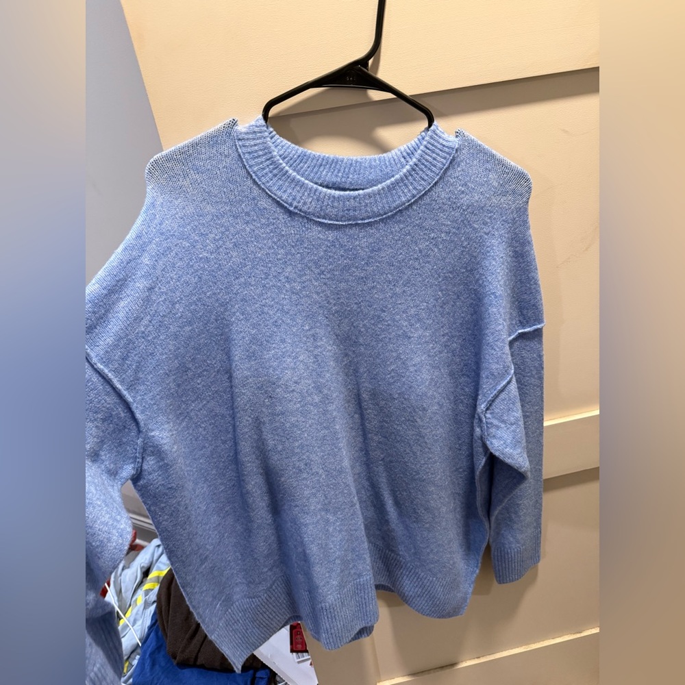 Aerie Light Blue Women's Crew Neck Sweater